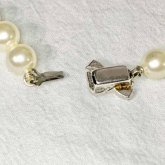 Vintage Faux Pearl Necklace Multi Strand Rhinestone Bow Clasp Costume Jewelry - Picture 3 of 5